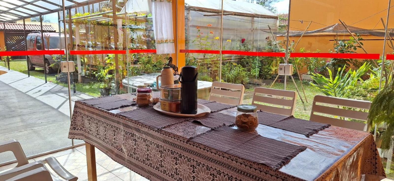 Hospedagem Familiar Yamane อีลากองปรีดา ภายนอก รูปภาพ